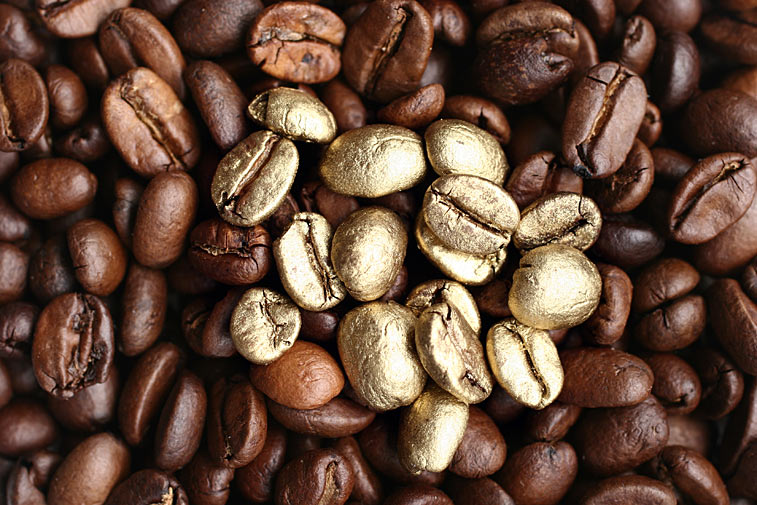 Goldene Kaffeebohnen