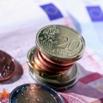 Münzstapel Euromünzen Geldstapel Geldscheine