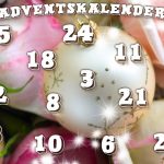 Adventskalender-Bild weisse Weihnachtskugeln Rosen-Blüten Glitzer-Sterne Zahlen Ziffern