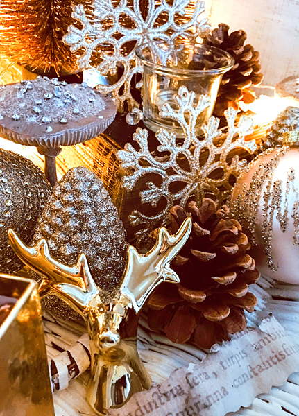Weihnachts-Dekoration Hirsch Tannenzapfen Strass-Pilze Weihnachtskugeln gold